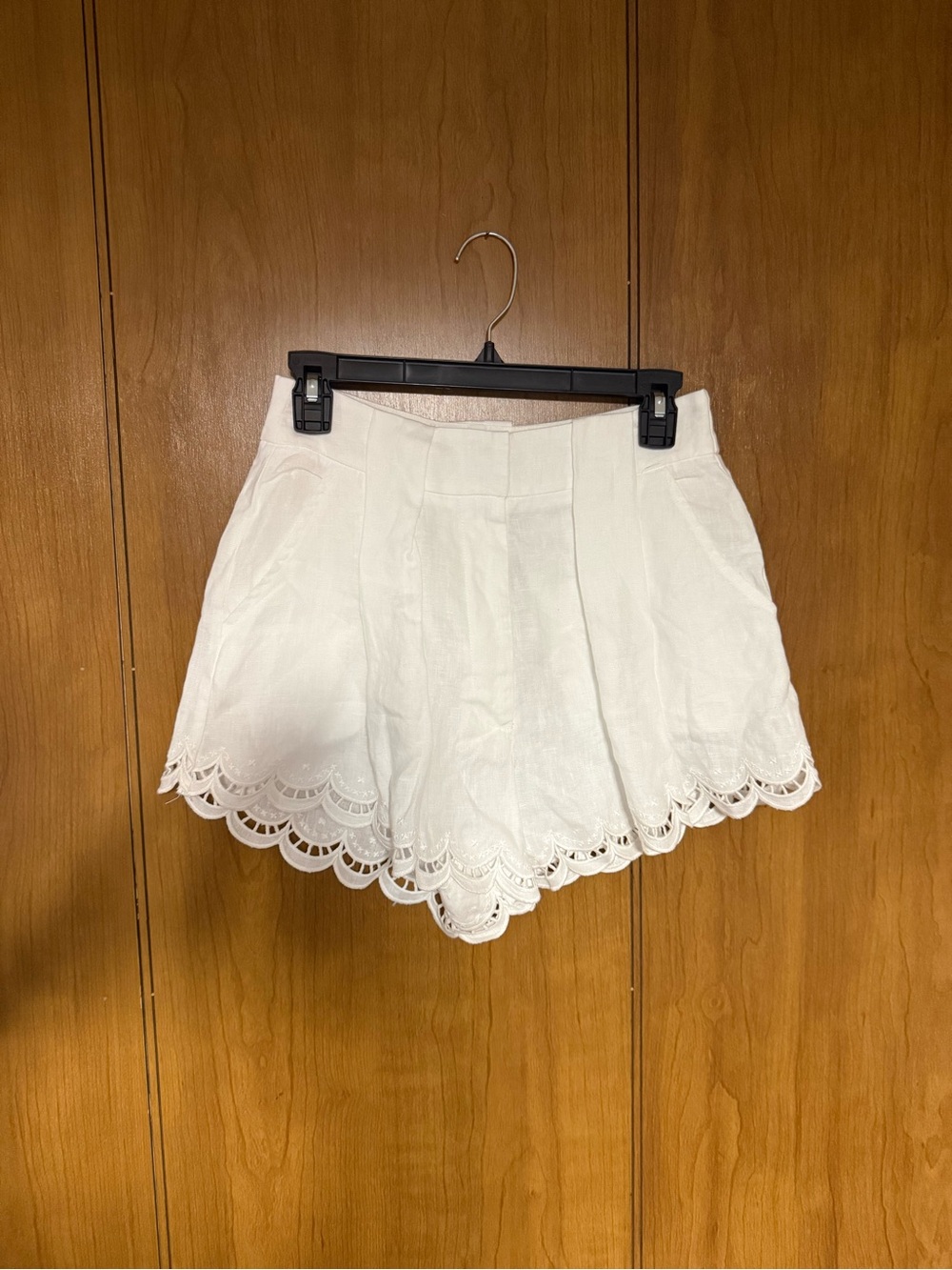 Farm Rio Ruchelieu Embroidered Scalloped Linen Blend Shorts - Picture 3 of 5